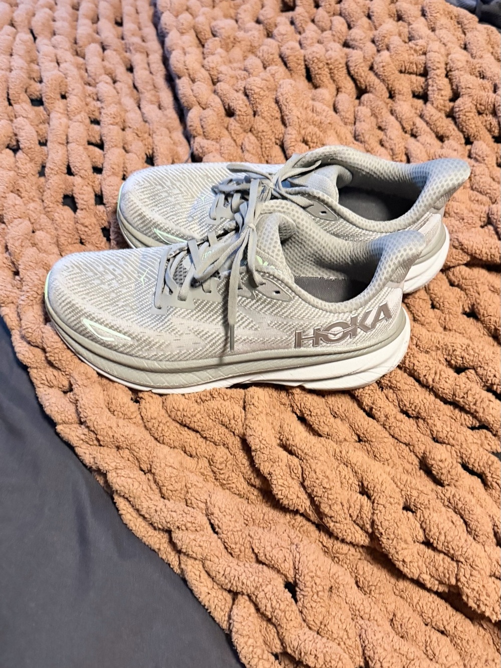 Hoka Women's Light Gray/White Athletic Running Shoes